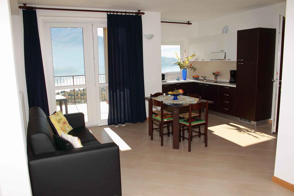 Casa Ciclamino Apartment Vercana Luaran gambar