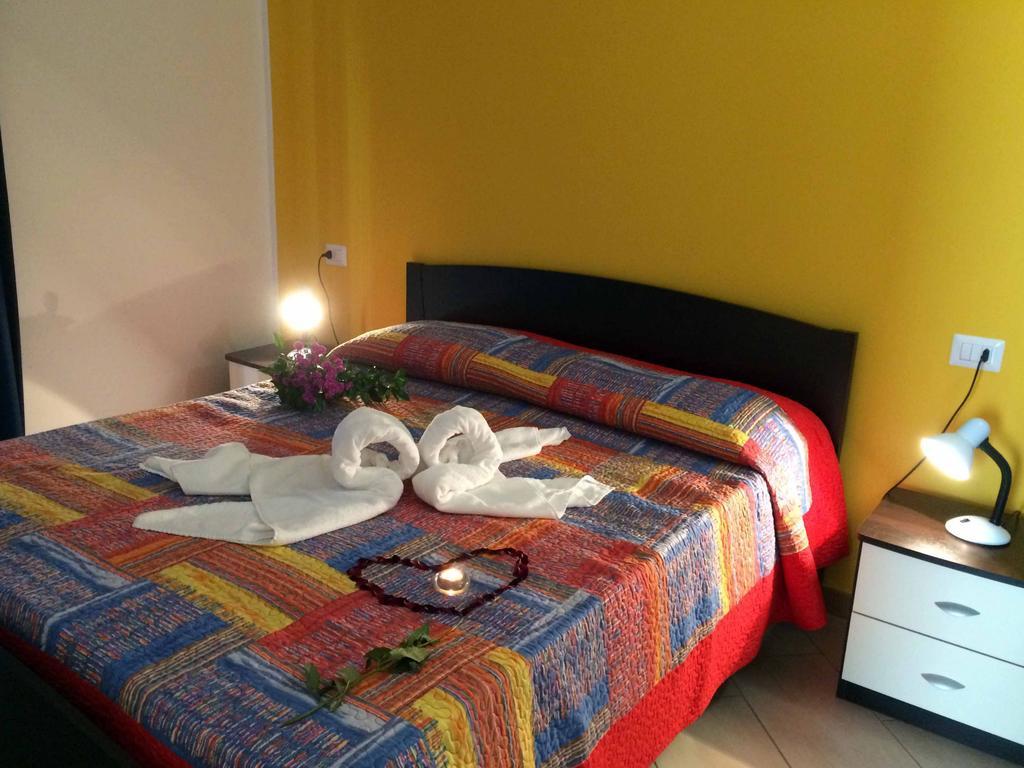 Casa Ciclamino Apartment Vercana Luaran gambar